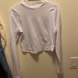 Long sleeve crop top